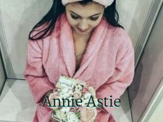Annie_Astie