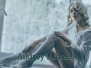 Audrey_Hornee