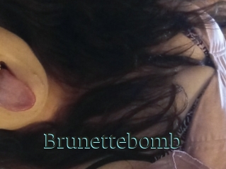 Brunettebomb