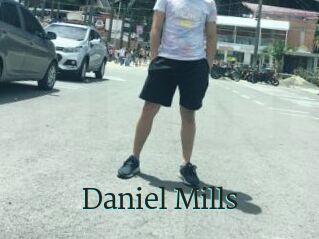 Daniel_Mills
