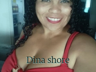 Dina_shore