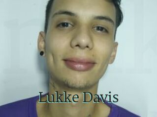 Lukke_Davis