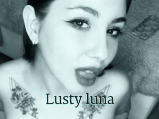Lusty_luna