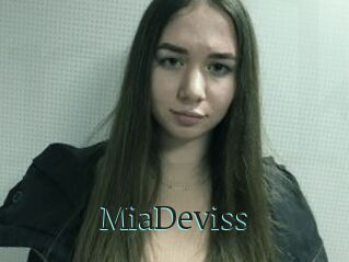 MiaDeviss