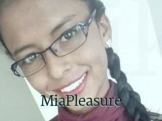 Mia_Pleasure