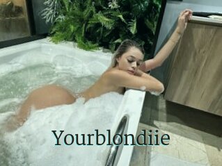 Yourblondiie
